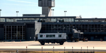 Dulles Airport’s Reviled ‘People Movers’ May Be Lurching Into the Sunset