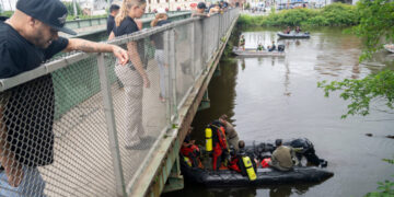 Divers Search a New Jersey River for Second of 2 Children They Fear Drowned