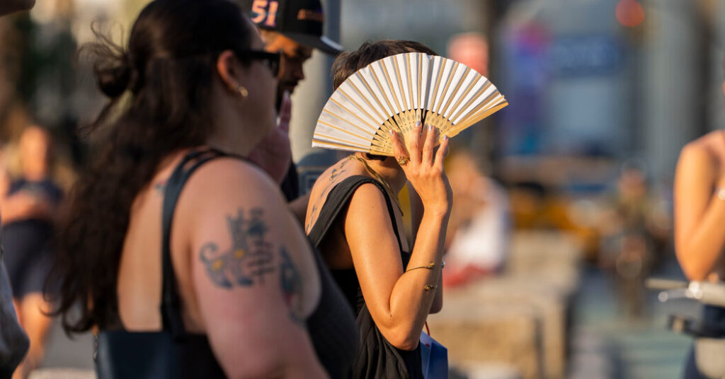 Blistering Heat Expected to Persist Into the Fourth of July