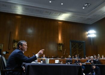 Hegseth faces bipartisan scrutiny as Iran war escalates