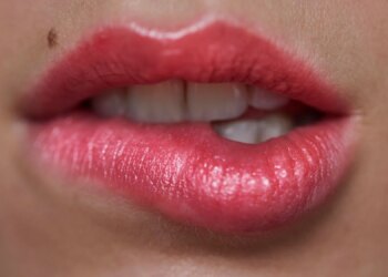 5 Things Women Actually Find Attractive in Men, According to Dating Experts