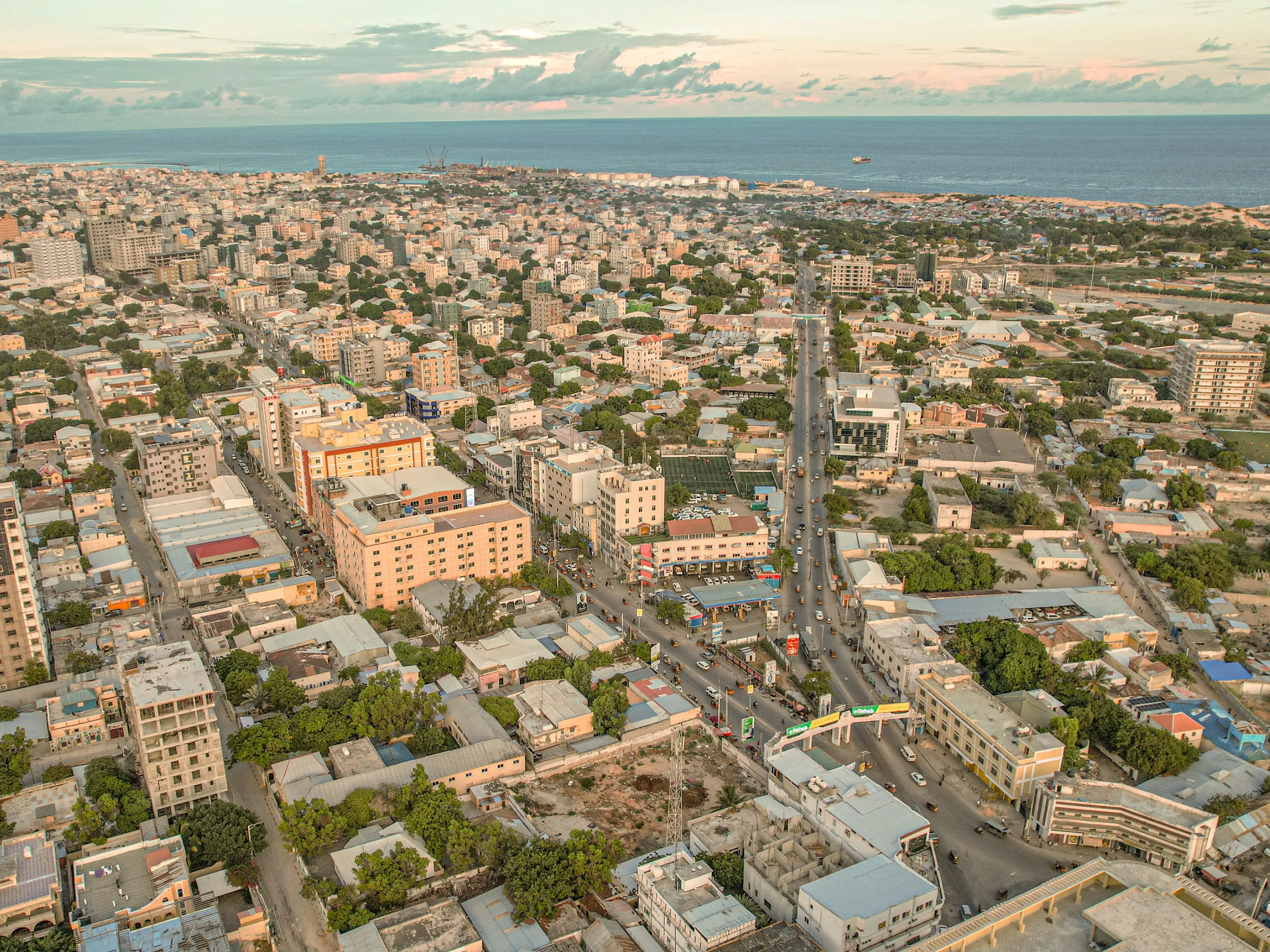 Mogadishu Somalia center of commerce