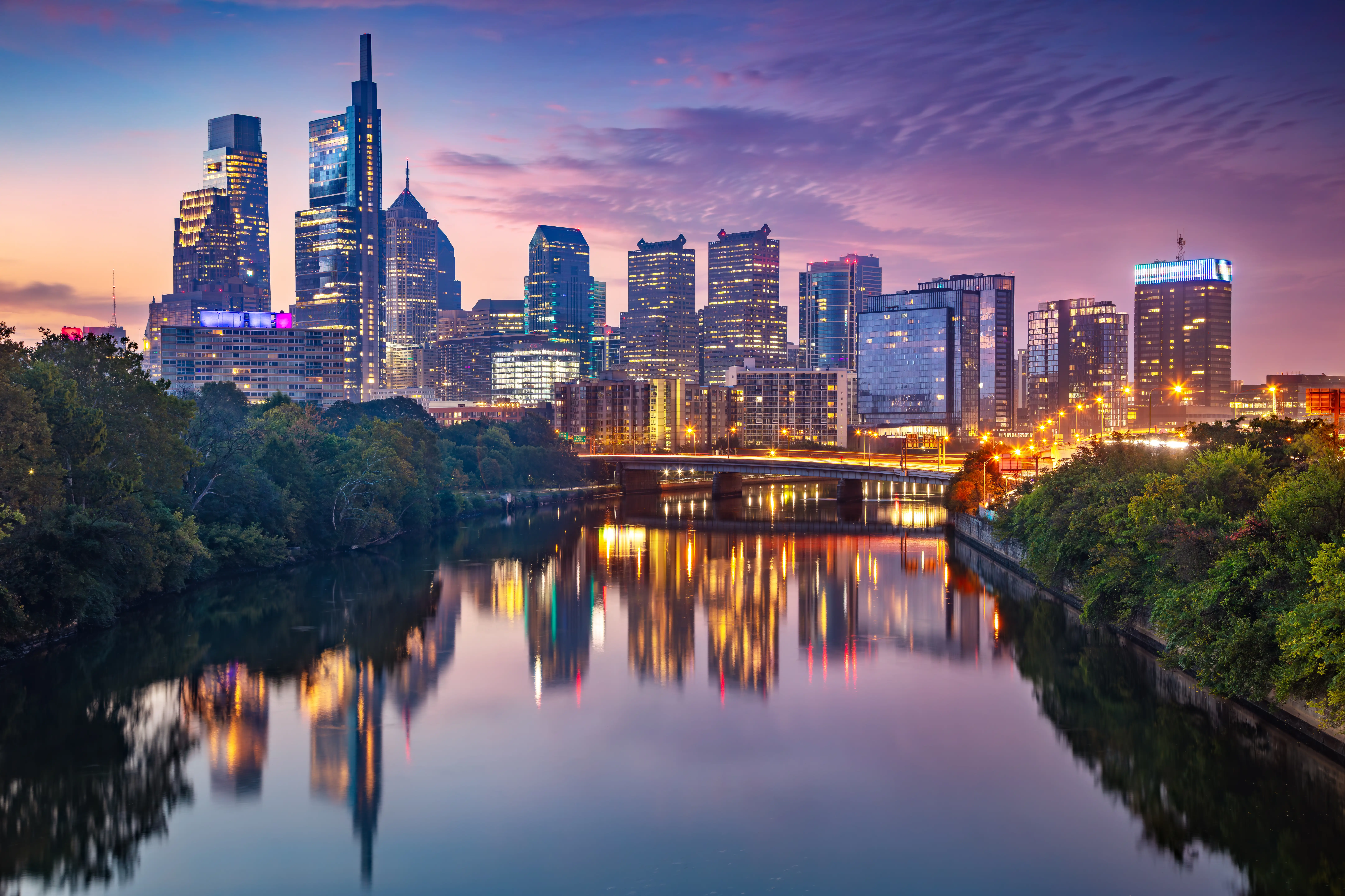 Philadelphia, Pennsylvania, USA at twilight.
