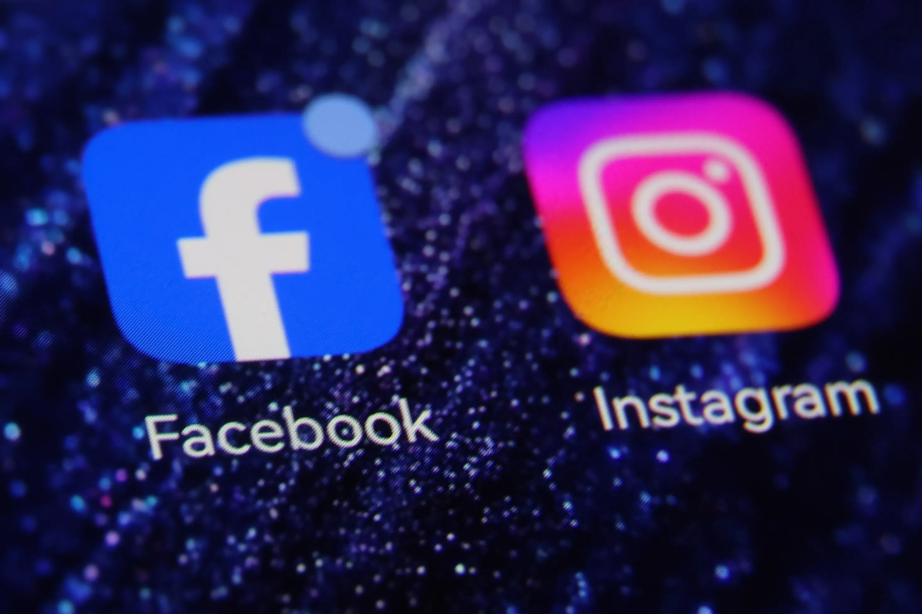 Facebook and Instagram icons.