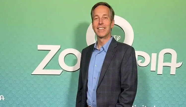 I was laid off from Disney after 31 years. Networking on social media helped me reach nearly 2 million people.