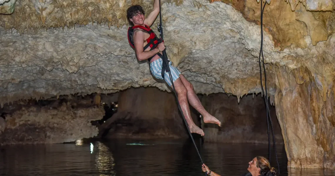 I travel often with my 2 teens. Here are the 7 tricks that make it enjoyable.