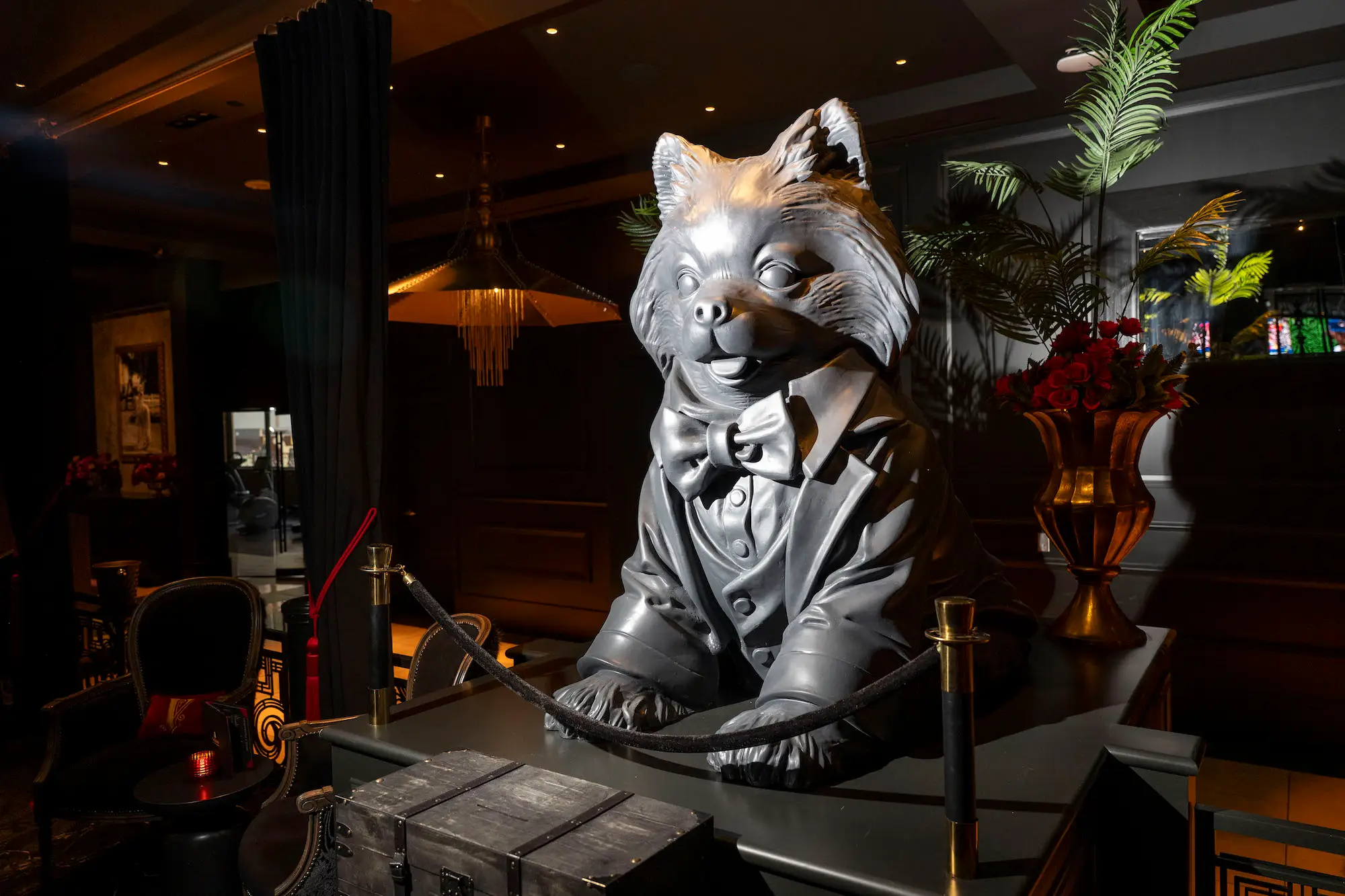 Statue of Lisa Vanderpump's dog Giggy at Gigolo bar in the Vanderpump Hotel