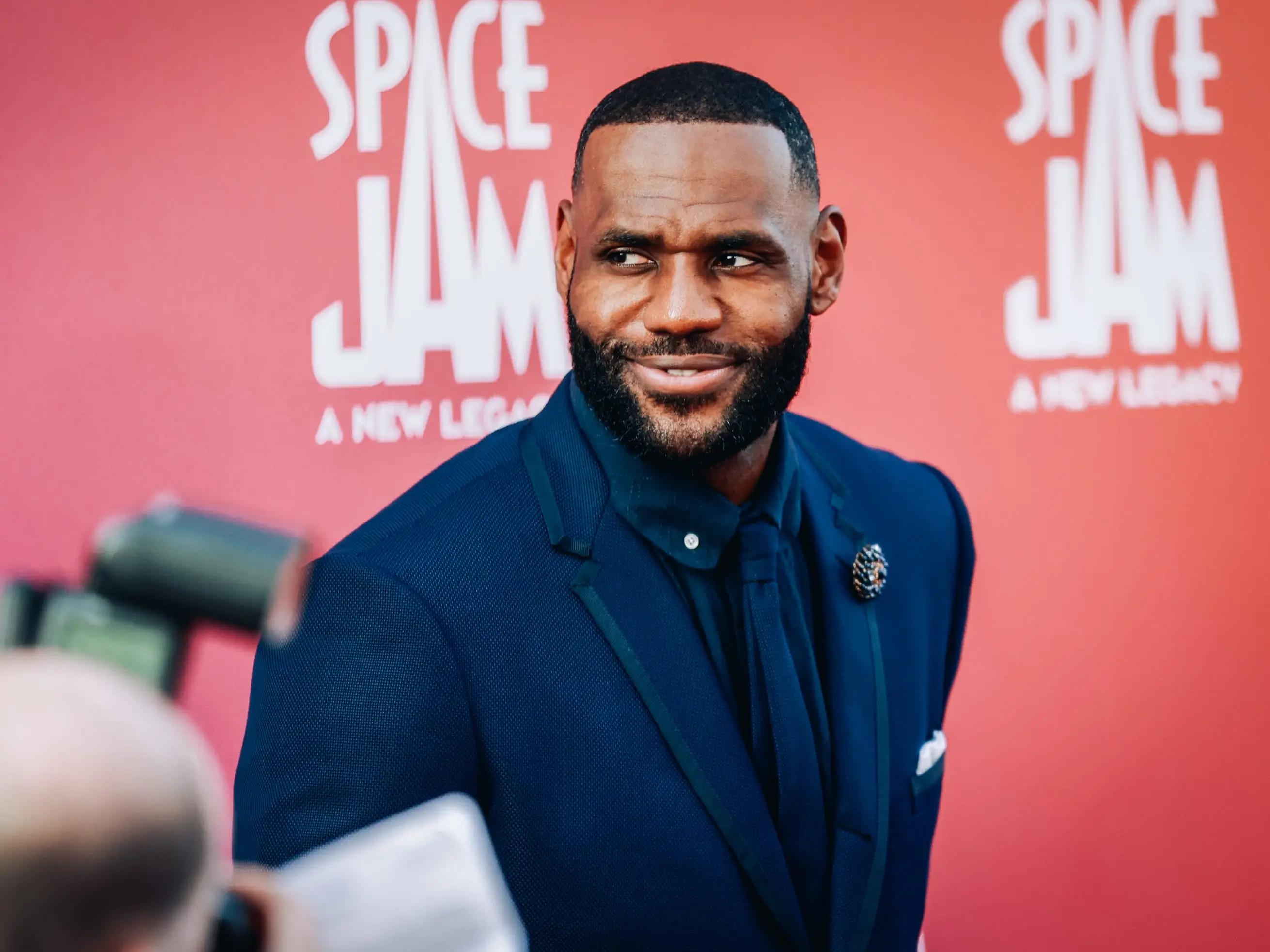 LeBron James attends the premiere of Warner Bros 