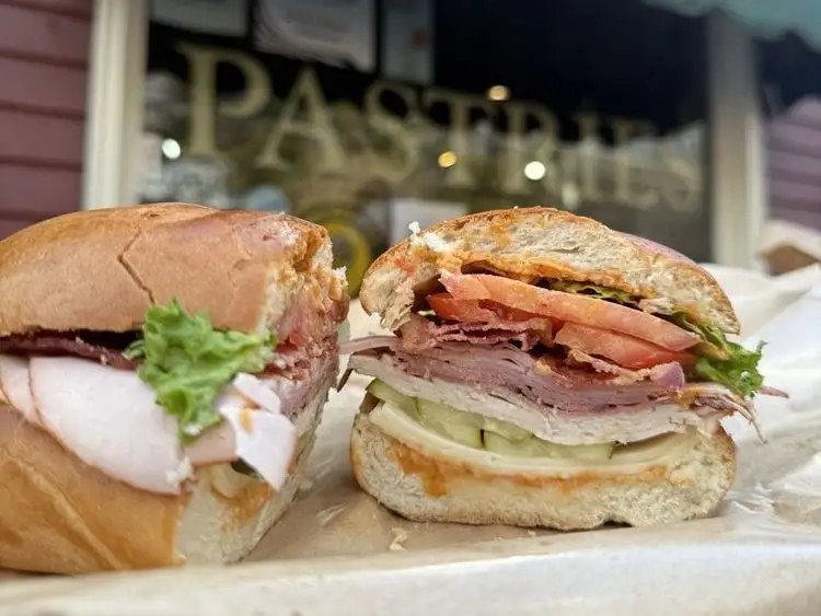 The Vermont Country Deli
