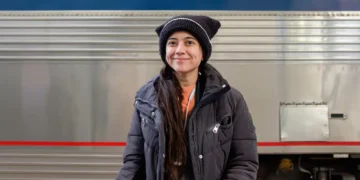 I spent 53 hours on Amtrak’s longest train. These were the 6 best and 4 worst parts of the journey.