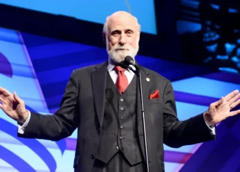 The father of the internet says its biggest lessons are about to become AI’s 3 biggest challenges
