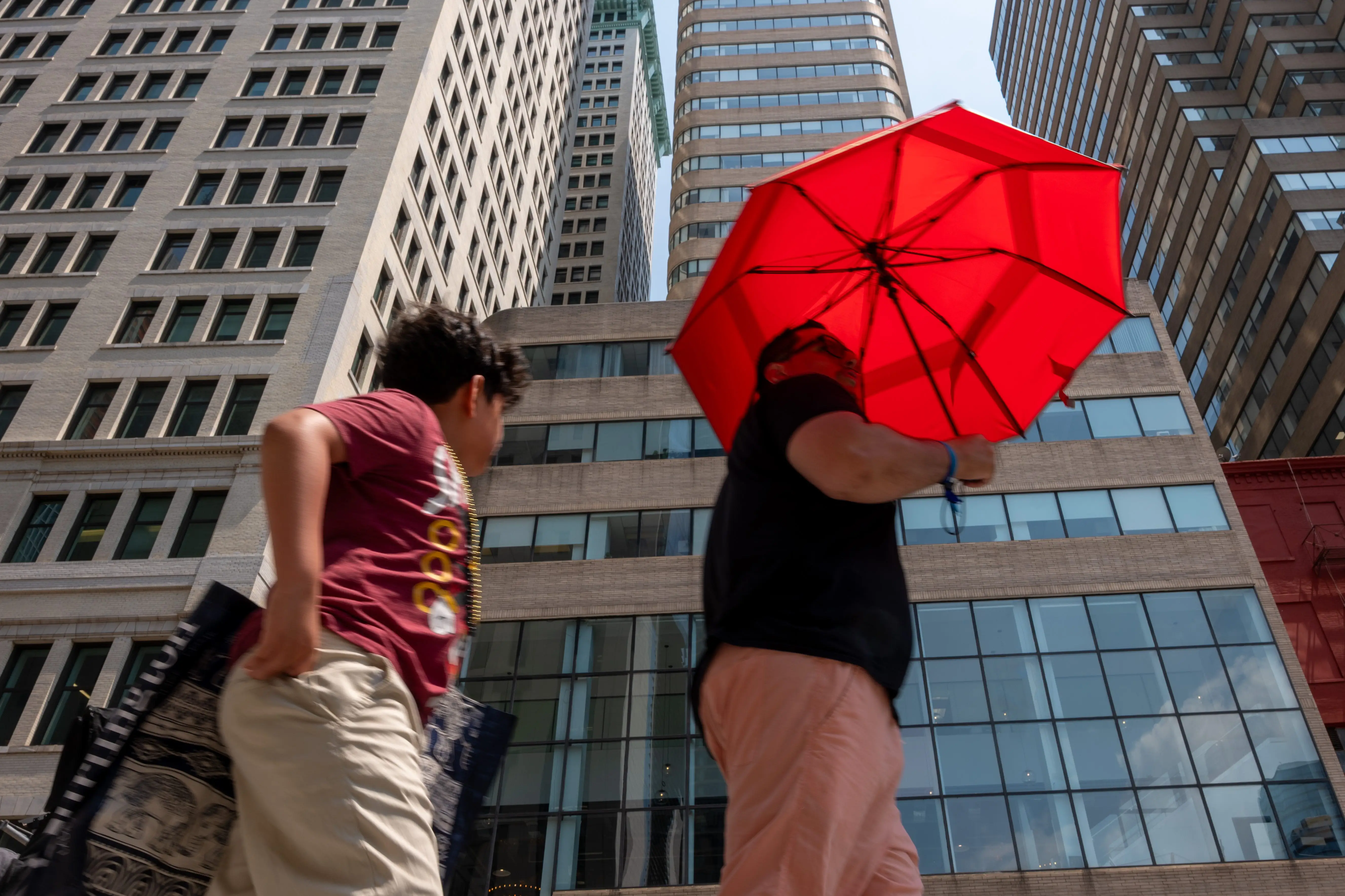 People try to stay cool during a heat wave in Manhattan on July 01, 2026 in New York City. New York City has issued an extreme heat warning as temperatures are expected to rise into the high 90s over the next few days, with a heat index over 100 degrees.