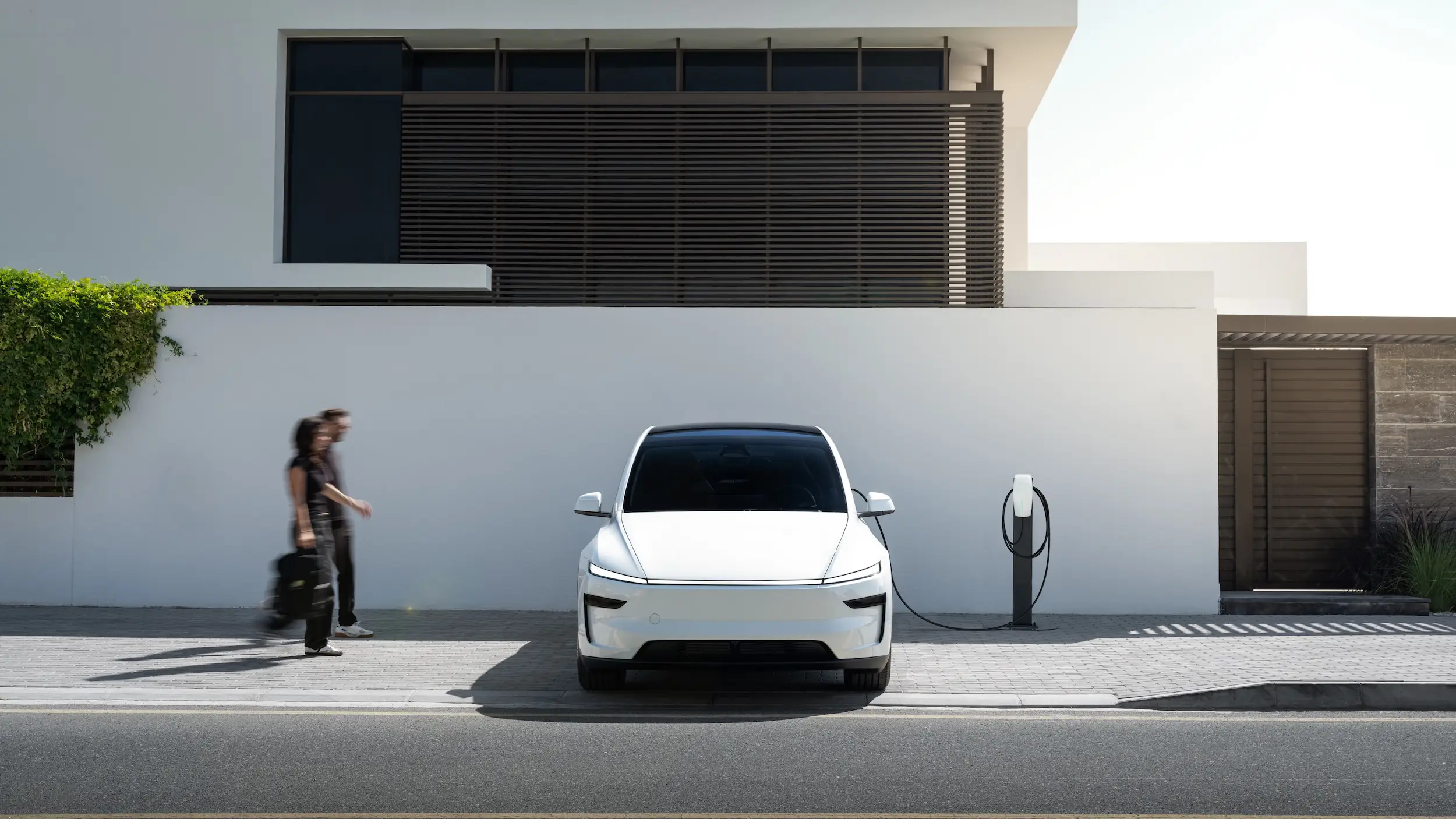 Tesla Model YL front