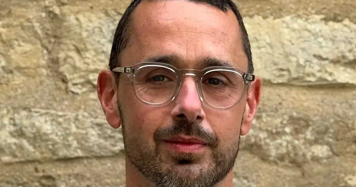 A 39-year-old man saw blood in his poop. He had colon cancer.