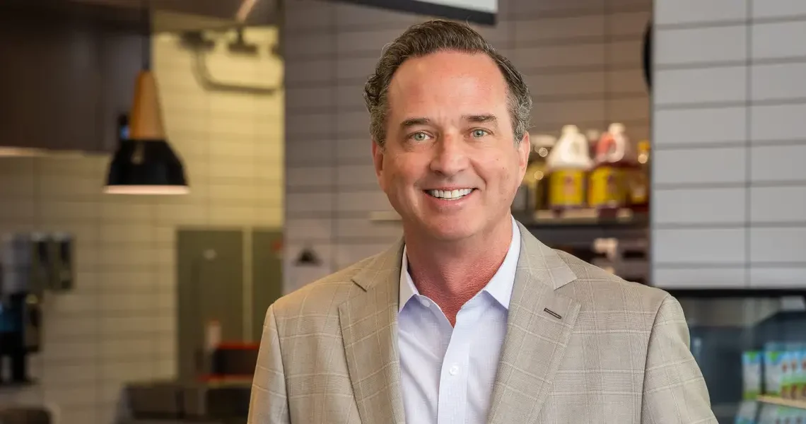 Chipotle’s COO uses team dinners to spot potential leaders. These are the 4 qualities he looks for.