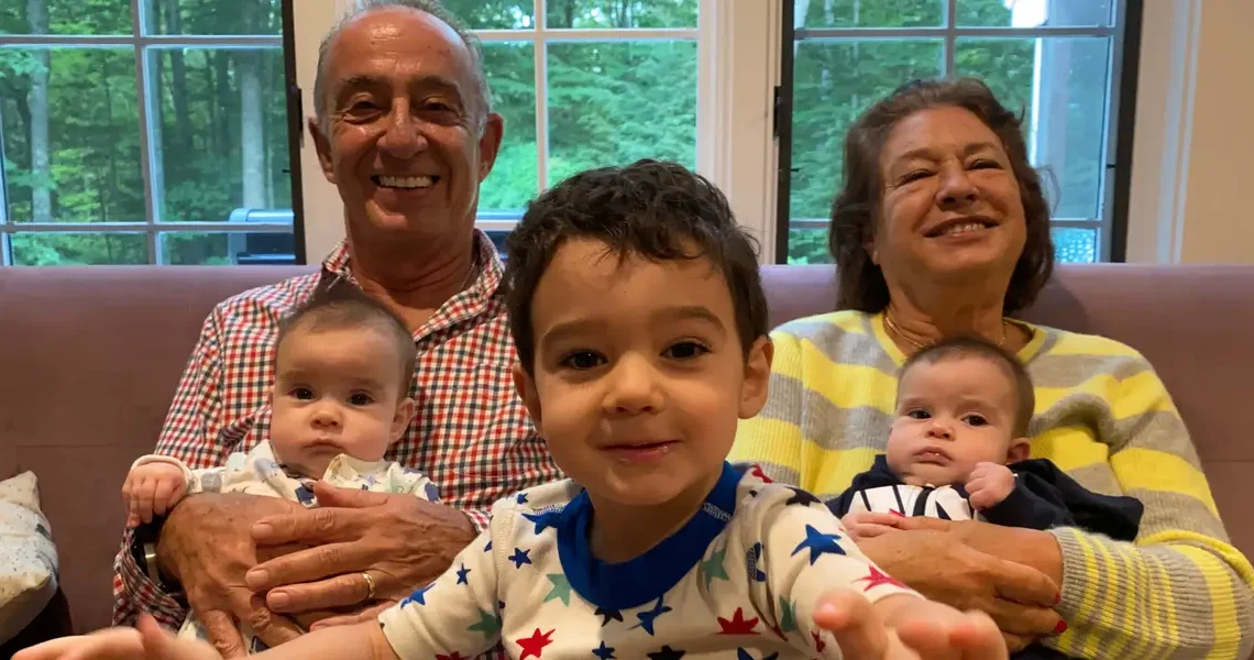 I moved from Argentina to the US. Now I’m torn between spending time with my young kids or my aging parents.