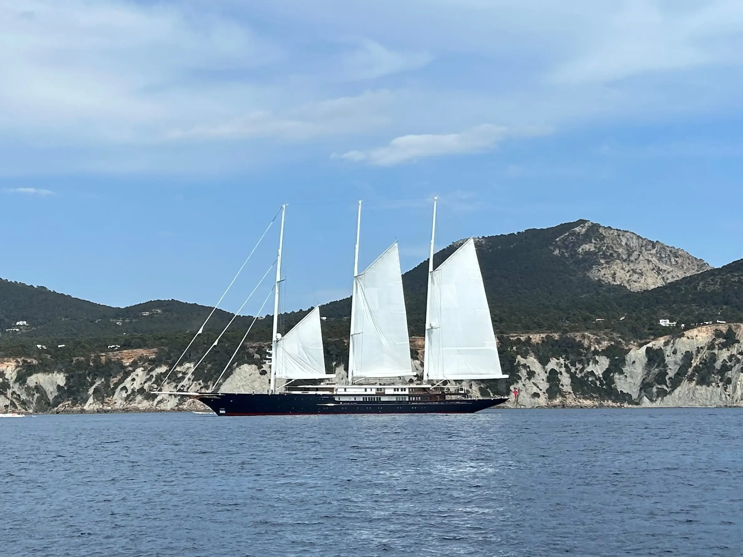 Koru yacht