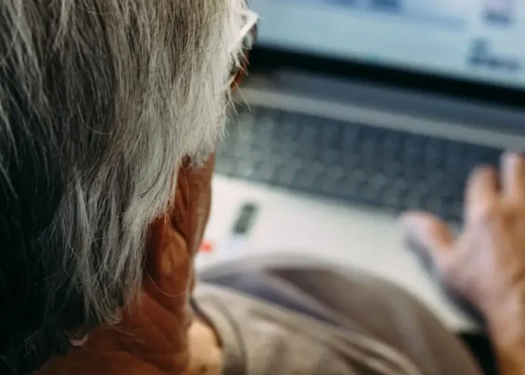 Facebook users keep accidentally posting onto Threads — and Threads users love it.