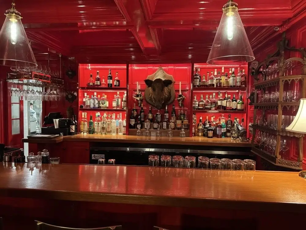 Hancock Inn bar