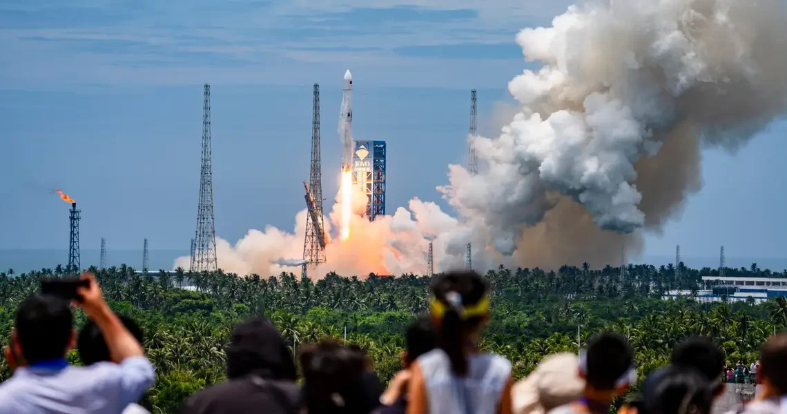 Watch China land a reusable rocket for the first time, a new challenge for Elon Musk’s SpaceX