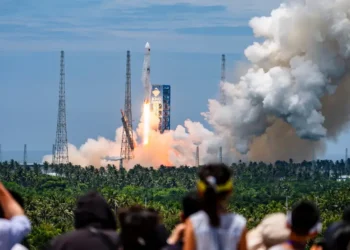 Watch China land a reusable rocket for the first time, a new challenge for Elon Musk’s SpaceX