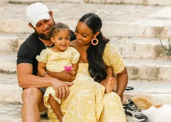 We moved from the US to a Greek island. Here are 5 pros and cons of raising a kid abroad.