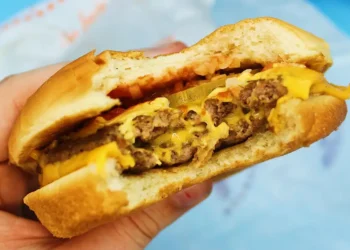 I ranked 13 fast-food double cheeseburgers. The best was a regional favorite.