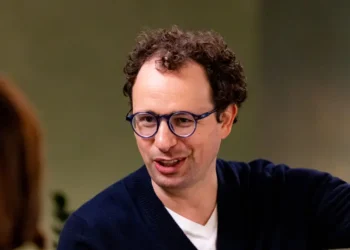 Inside Anthropic’s state-by-state plan to ratchet up AI rules