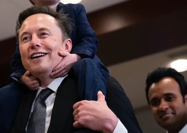 Elon Musk puts $5 million behind Vivek Ramaswamy’s run for governor after their abrupt DOGE split