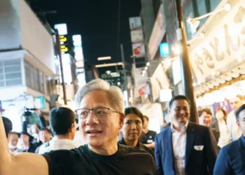 Jensen Huang hands out red bean buns to Tokyo crowd in his latest culinary adventure