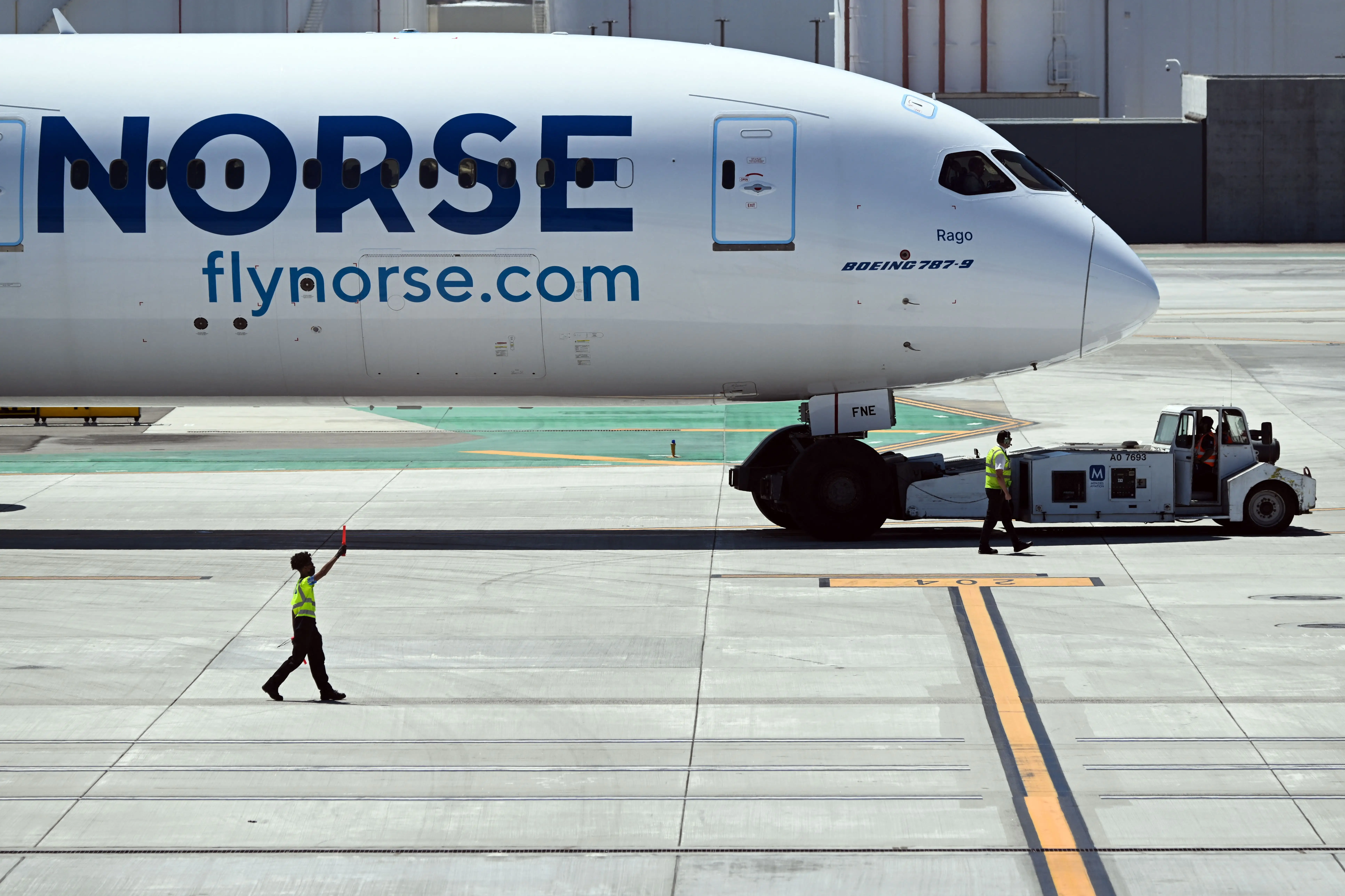 Norse Boeing 787 being pushed back.