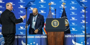 White House teleprompter operator on unpaid leave after reports he made more than $100k betting on Trump’s speeches