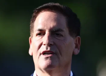 Mark Cuban laid out why he thinks companies should give all employees stock
