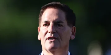 Mark Cuban laid out why he thinks companies should give all employees stock