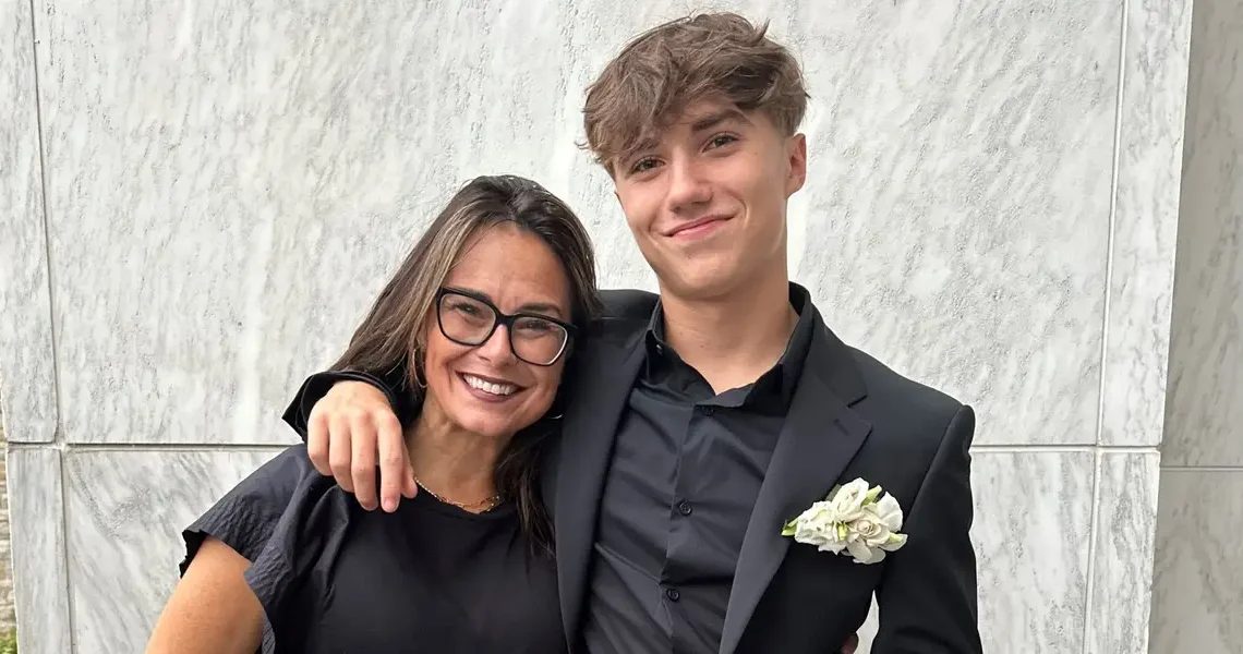 A 44-year-old mom felt out of breath while talking. It turns out she had stage 4 lung cancer, despite never smoking.