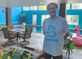 When I lost my business, I started renting out my indoor pool to earn money. Now, it’s my full-time job.