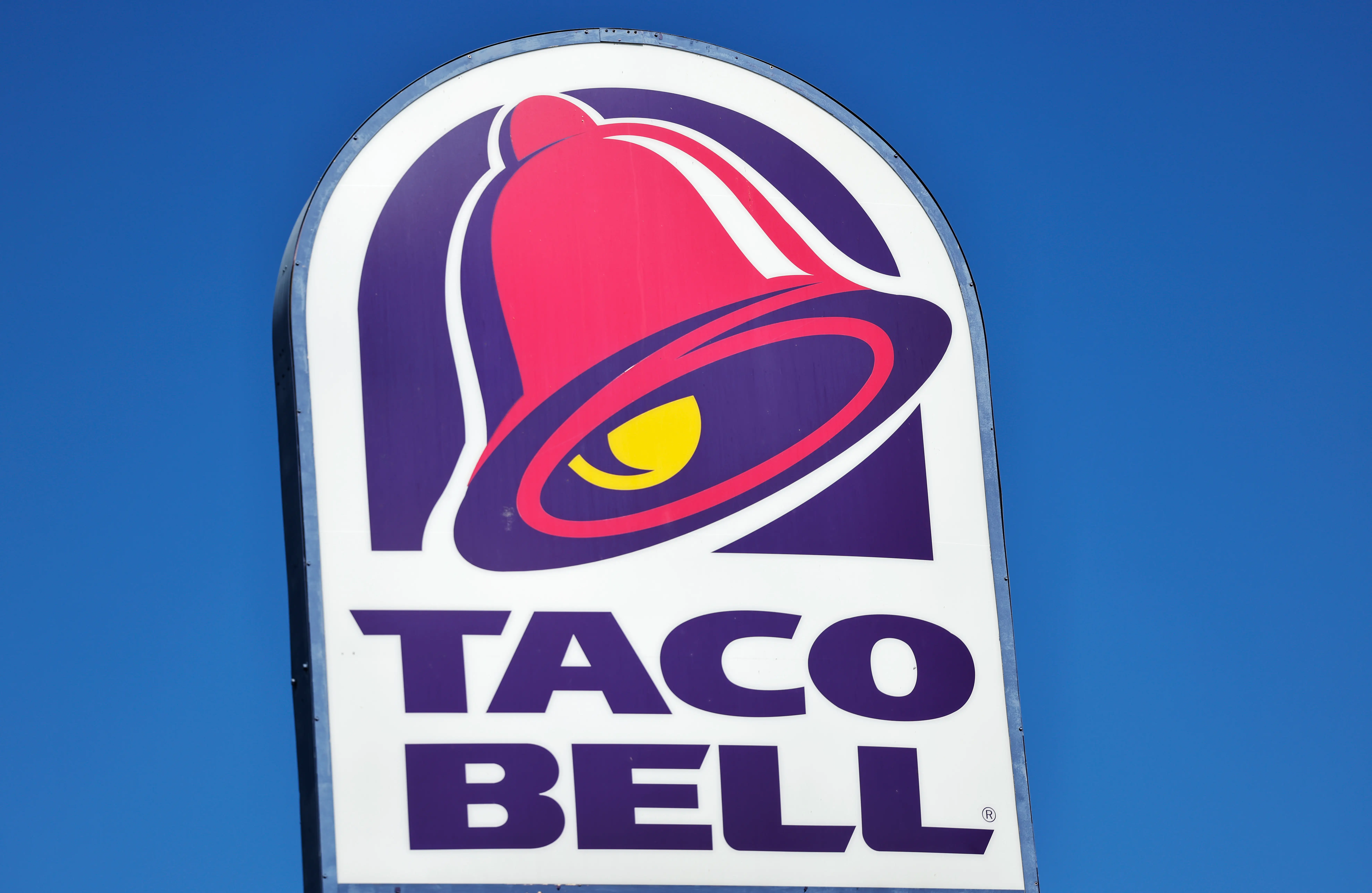 Taco Bell sign
