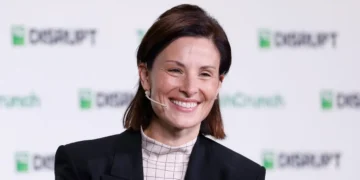 Netflix’s top product exec says all employees should have an ‘aspiration for AI fluency’