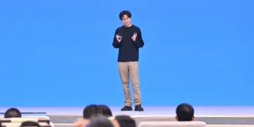 What China’s internet is saying about Moonshot’s hot new Kimi model