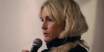 Erin Brockovich’s crusade against data centers is going crowd-sourced