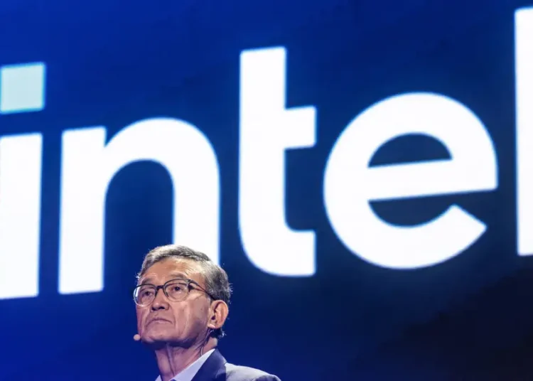 Intel plans layoffs within its data center group