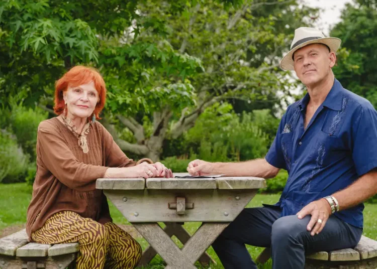 Inside the war over leaf blowers tearing millionaire Hamptons homeowners apart
