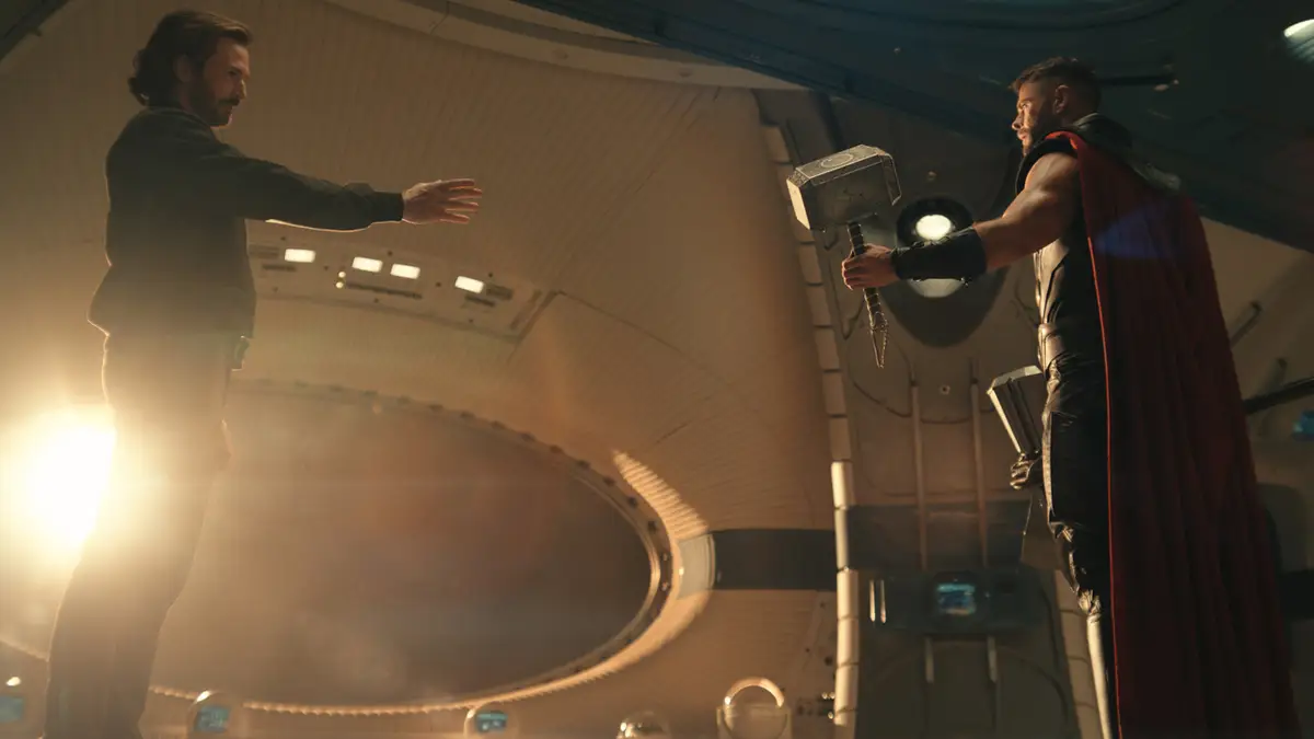 Chris Evans and Chris Hemsworth standing next to each other in Avangers Doomsday
