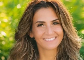 A preventive neurologist shares 3 simple habits she follows to help reduce her Alzheimer’s risk