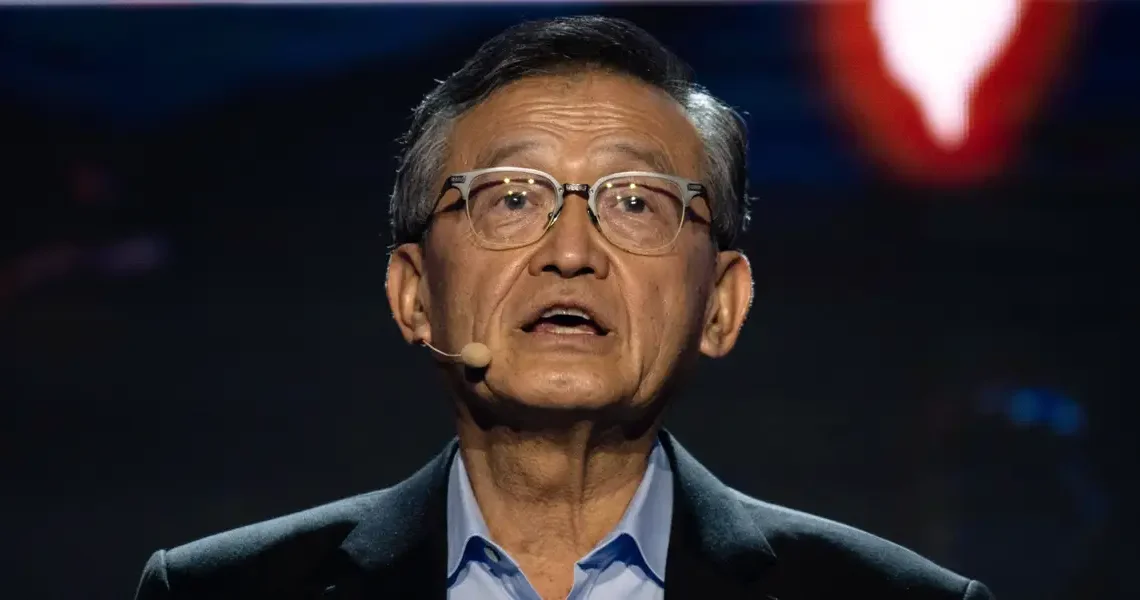 Intel looked like a fallen giant. Now it’s posting its fastest revenue growth in 15 years.