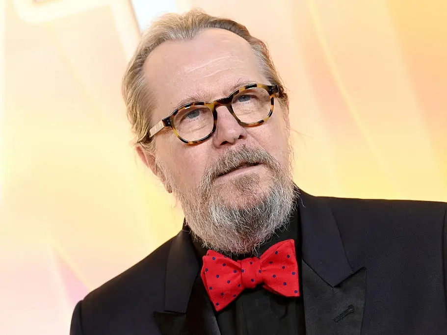Gary Oldman.