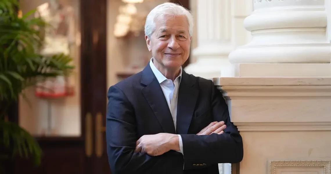 Jamie Dimon said insecurity can ruin CEOs. Here’s how to spot a fragile ego hiding behind confidence.