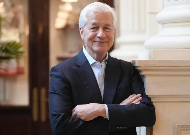 Jamie Dimon said insecurity can ruin CEOs. Here’s how to spot a fragile ego hiding behind confidence.