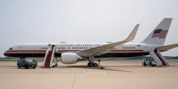 Another presidential plane just got Trump’s signature makeover. Take a look inside the C-32 jet used as Air Force Two.