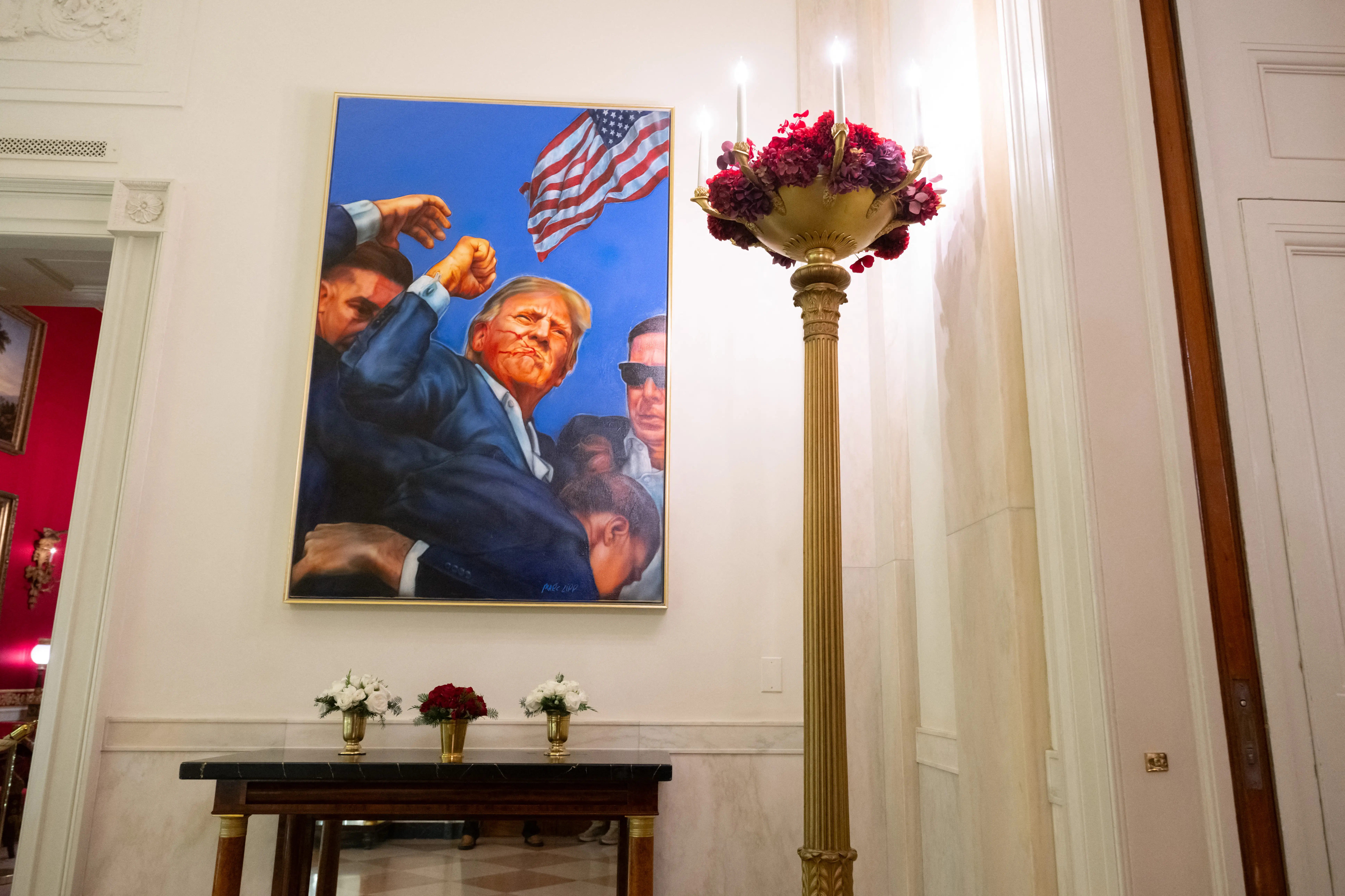 A painting of Donald Trump in the Cross Hall of the White House.